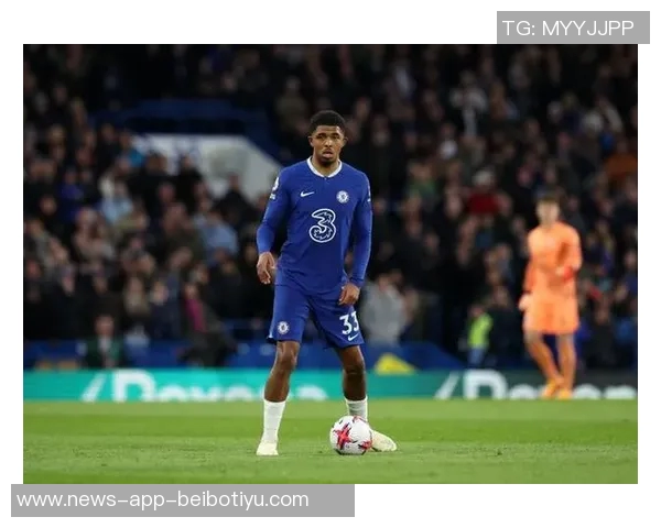 凯塞多荣获全场最佳奖杯队友帕尔默称赞其为传奇球员